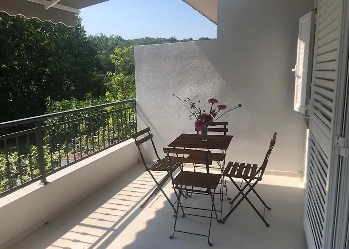 Apartment Lena
